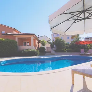 https://apartments-meri-liznjan.pula-hotels.org