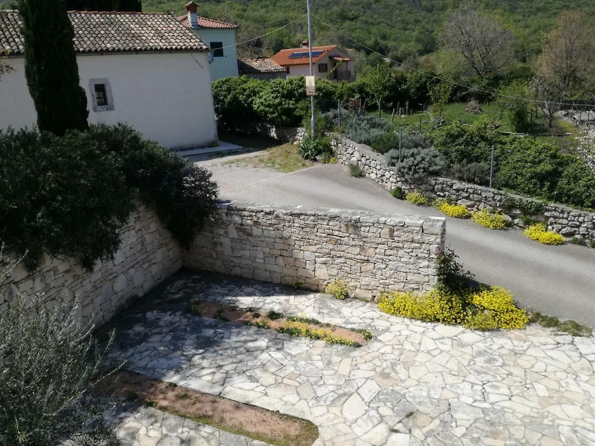 Apartments Villa Ina Brseč
